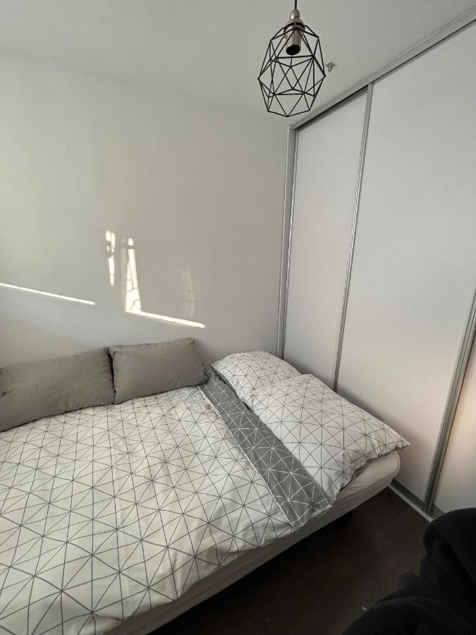 Mieszkanie Przymorze Kolobrzeska Apartment กดัญสก์ ภายนอก รูปภาพ