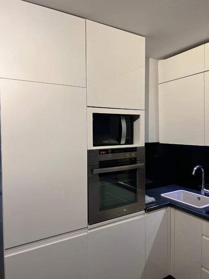 Mieszkanie Przymorze Kolobrzeska Apartment กดัญสก์ ภายนอก รูปภาพ
