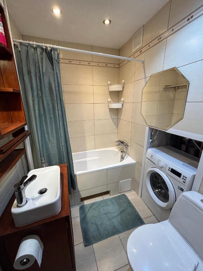 Mieszkanie Przymorze Kolobrzeska Apartment กดัญสก์ ภายนอก รูปภาพ
